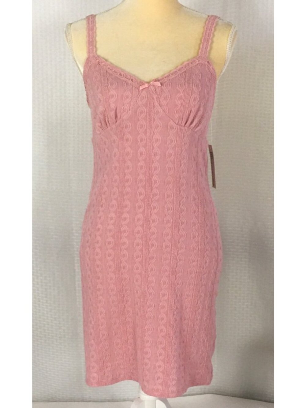 No Boundaries Dress Size M  Dusty Rose  Lace Trim Sleeveless Lined V neck New